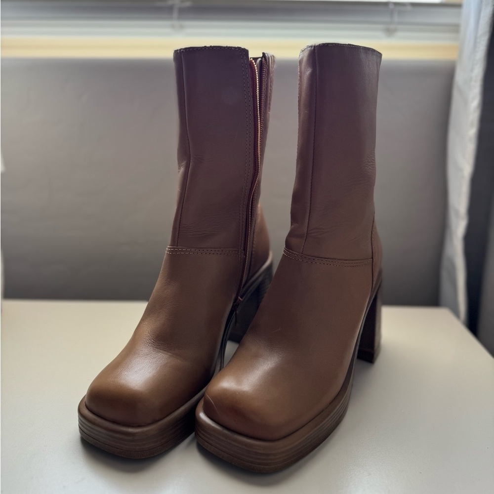 Steve Madden Brown Heeled Boots with Polished Finish